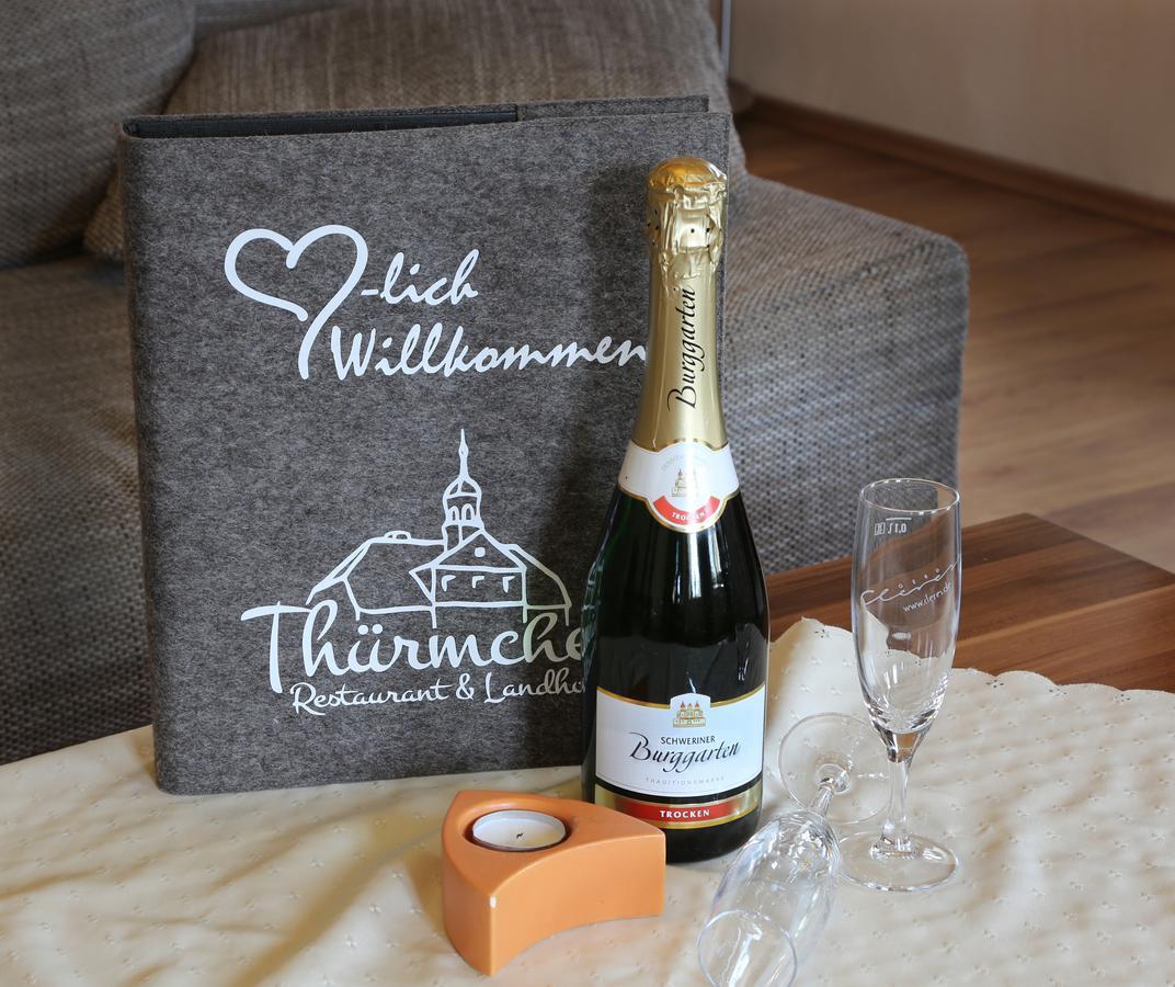 ลันด์โฮเทล เทึอร์มเชิน Hotel Schirgiswalde-Kirschau ภายนอก รูปภาพ